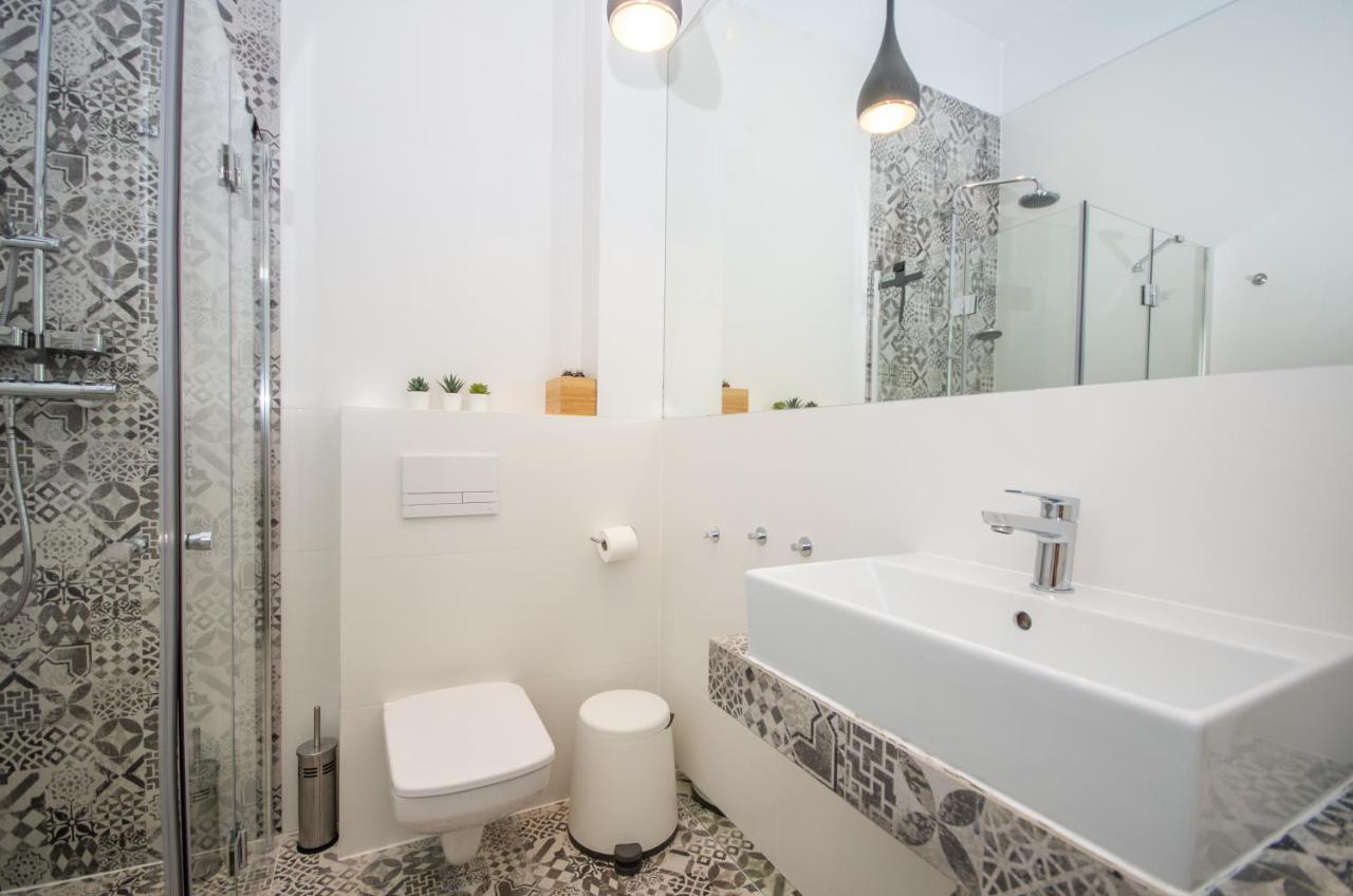 Inpoint Wielopole 32 Boutique Apartments Old Town&Kazimierz District Krakow Dış mekan fotoğraf