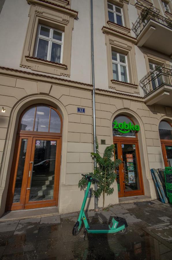 Inpoint Wielopole 32 Boutique Apartments Old Town&Kazimierz District Krakow Dış mekan fotoğraf